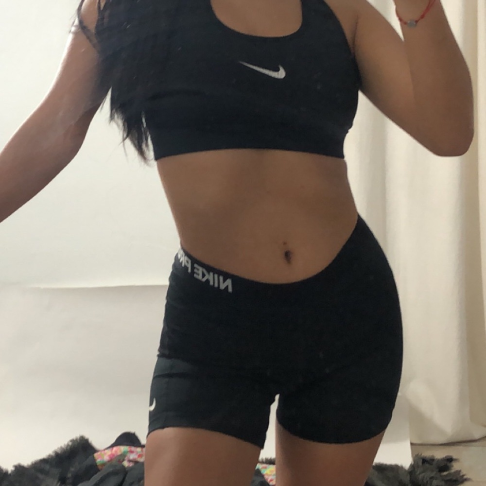 NIKE WOMENS SHORTS FOR RUNNING / - Picture 7 of 8